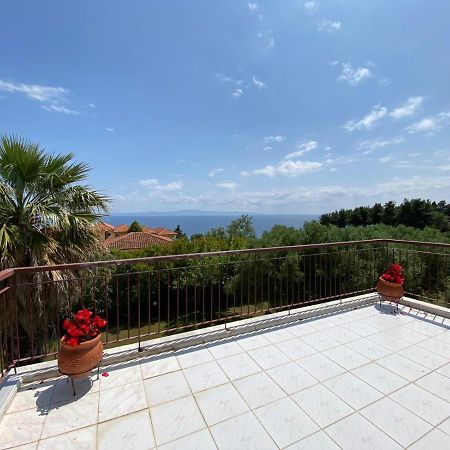 شقة Amazing Sea View Loft, أفيتوس المظهر الخارجي الصورة