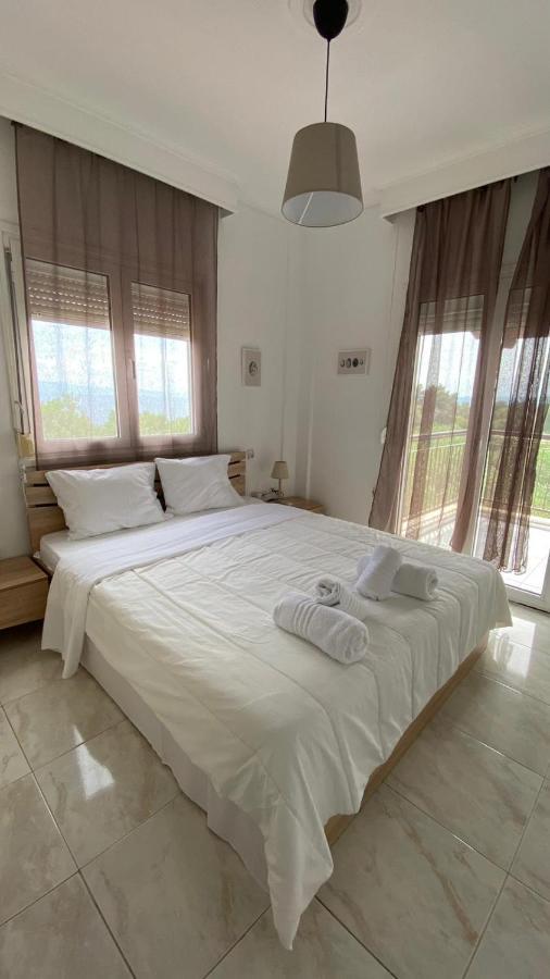 شقة Amazing Sea View Loft, أفيتوس المظهر الخارجي الصورة