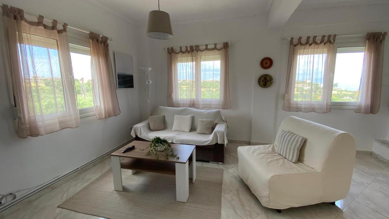 شقة Amazing Sea View Loft, أفيتوس المظهر الخارجي الصورة