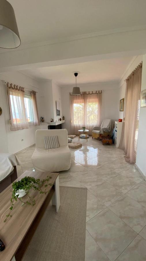 شقة Amazing Sea View Loft, أفيتوس المظهر الخارجي الصورة