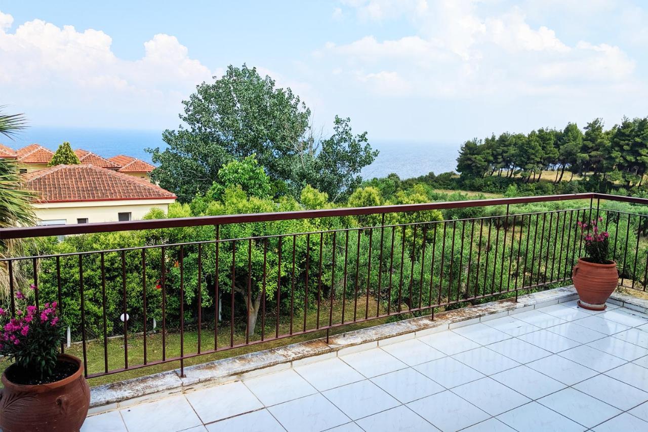 شقة Amazing Sea View Loft, أفيتوس المظهر الخارجي الصورة